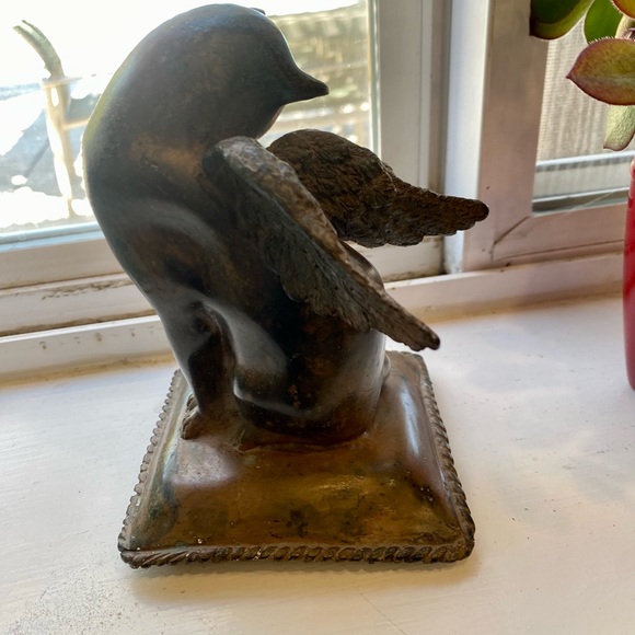 Bronze Cat Figurine with Wings - Picture 4 of 9
